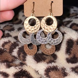 Last chance🦋Three tone metal drop earrings
